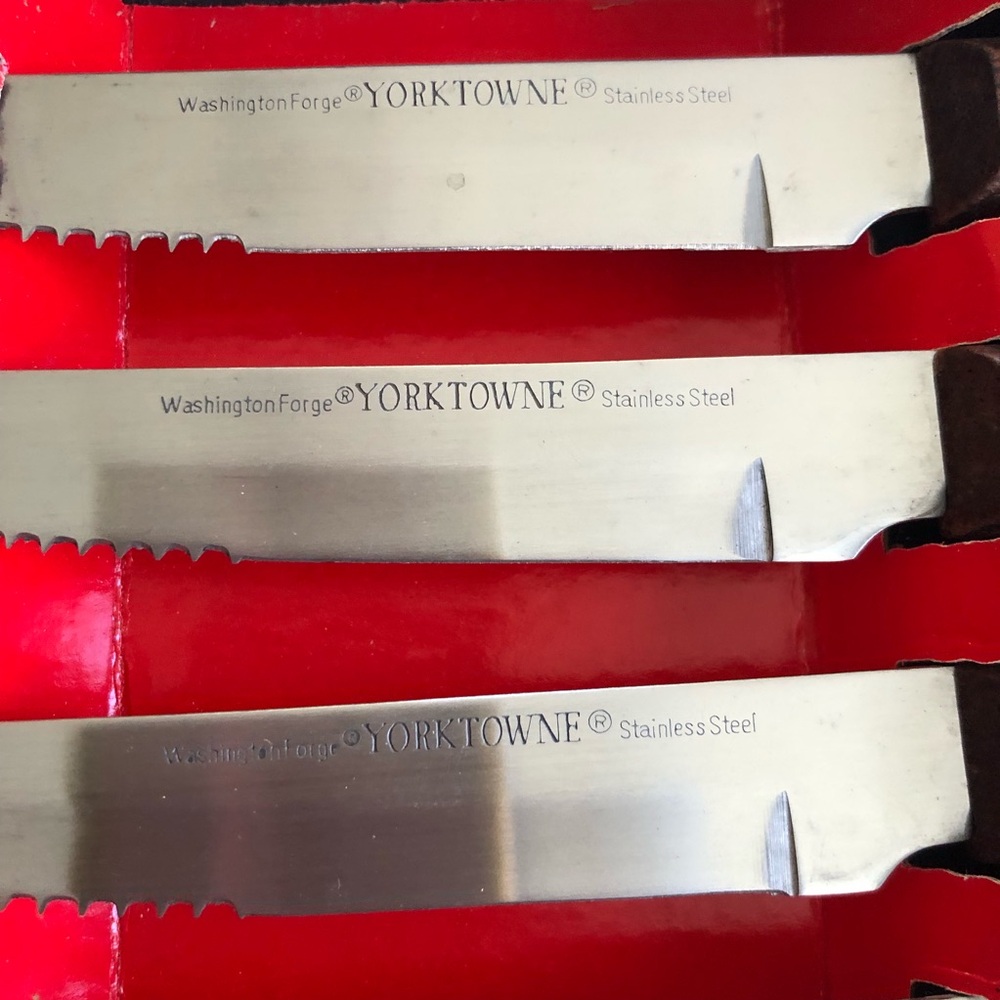 Steak Knife Set of 6 Washington Forge Yorktowne Stainless Wood handles. - Picture 3 of 3